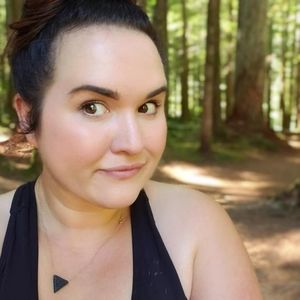 Meet your Posher, Gina